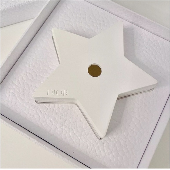 Christian Dior Ceramic Star Diffuser - Picture 2 of 5